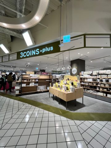 横須賀モアーズに待望の 3COINS＋plus オープン！【2025年 春】
